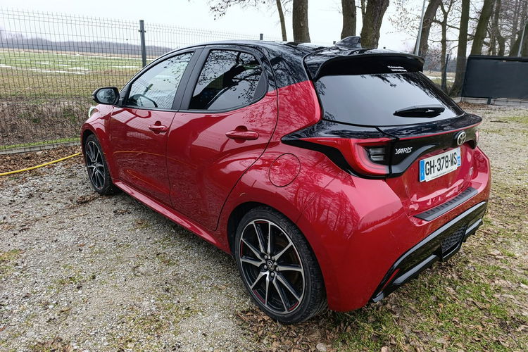 Yaris Toyota Yaris Hybrid 1.5 GR Sport zdjęcie 18