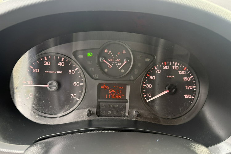 Citroen Berlingo KLIMATYZACJA. 3-OSOBOWY. NAVIGACJA. ZABUDOWA zdjęcie 12