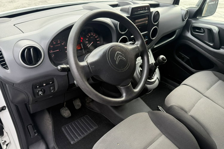 Citroen Berlingo KLIMATYZACJA. 3-OSOBOWY. NAVIGACJA. ZABUDOWA zdjęcie 14