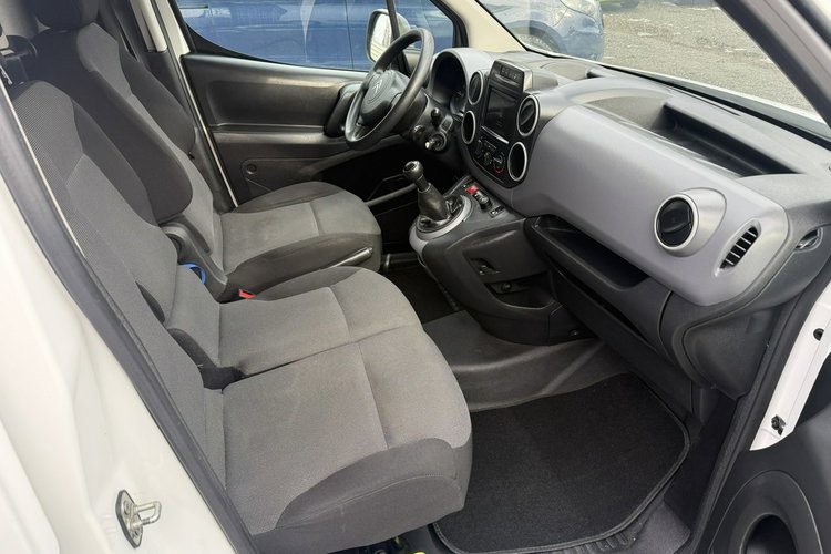 Citroen Berlingo KLIMATYZACJA. 3-OSOBOWY. NAVIGACJA. ZABUDOWA zdjęcie 16