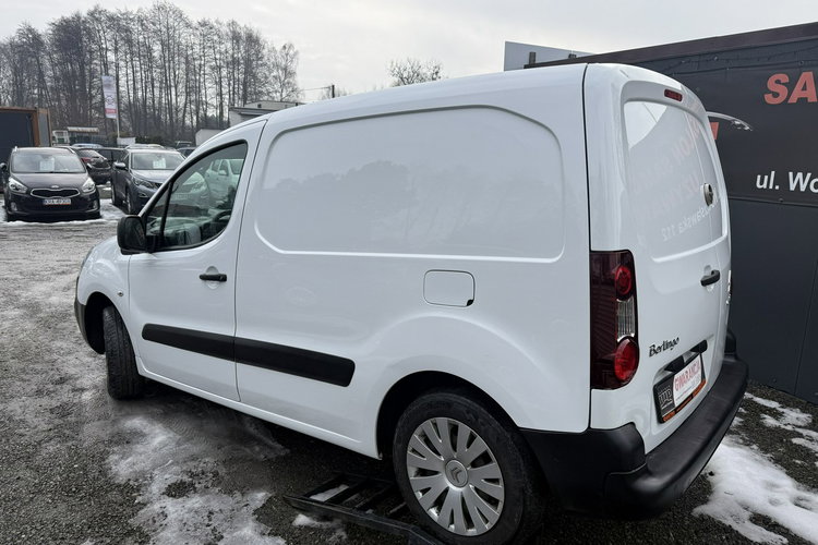 Citroen Berlingo KLIMATYZACJA. 3-OSOBOWY. NAVIGACJA. ZABUDOWA zdjęcie 8