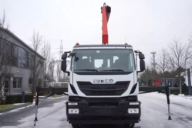 Iveco Stralis 19.310 E6 4x2 / Fassi F155A.0.22 / 690 MTH / pilot / NOWA 3-stronna wywrotka zdjęcie 9