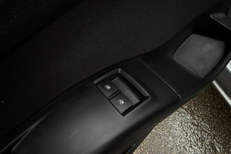 Opel Meriva Klimatronic 2-stref, Podgrz. fotele + kierownica, PDC 2x, Ele szyby zdjęcie 15