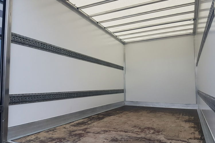 Renault Master KONTENER 8EP 4.22x2.25x2.24 KLIMA MANUAL KRAJOWY 6-BIEGÓW zdjęcie 19