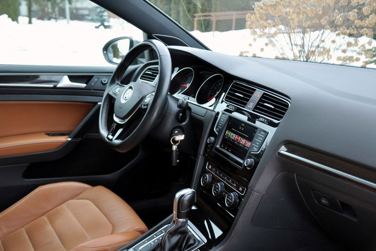 Volkswagen Golf 2.0TDI(150KM) Radar ACC Xenon Led Navi Rude Skóry DSG Dynaudio Alu17" zdjęcie 18