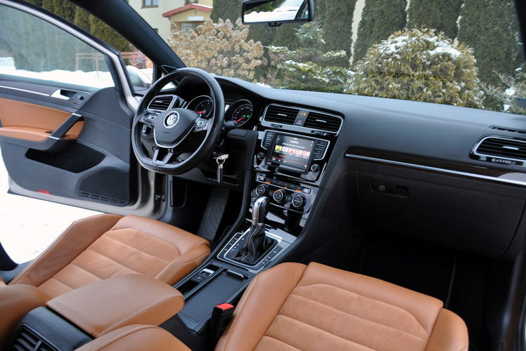 Volkswagen Golf 2.0TDI(150KM) Radar ACC Xenon Led Navi Rude Skóry DSG Dynaudio Alu17" zdjęcie 24