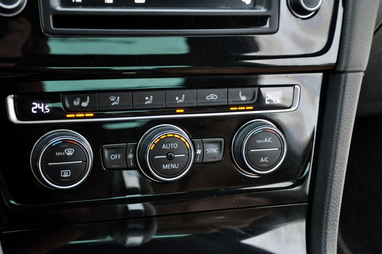 Volkswagen Golf 2.0TDI(150KM) Radar ACC Xenon Led Navi Rude Skóry DSG Dynaudio Alu17" zdjęcie 32