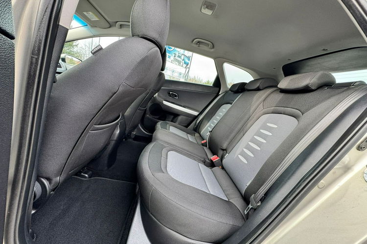 Kia Cee'd Niski Przebieg 1.6 Benzyna zdjęcie 26