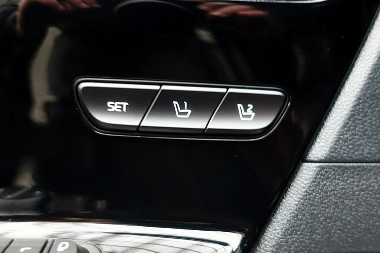 Kia Niro MAX OPCJA 141KM AUTOMAT Skóra Led NAVI JBL 1Wł Krajowy Bezwyp F23% 4x2 zdjęcie 14