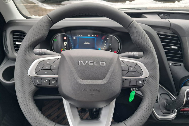 IVECO Daily 35S18HA8 zdjęcie 15