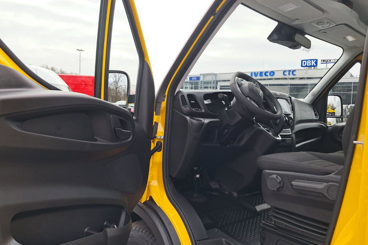 IVECO Daily 35S18HA8 zdjęcie 29