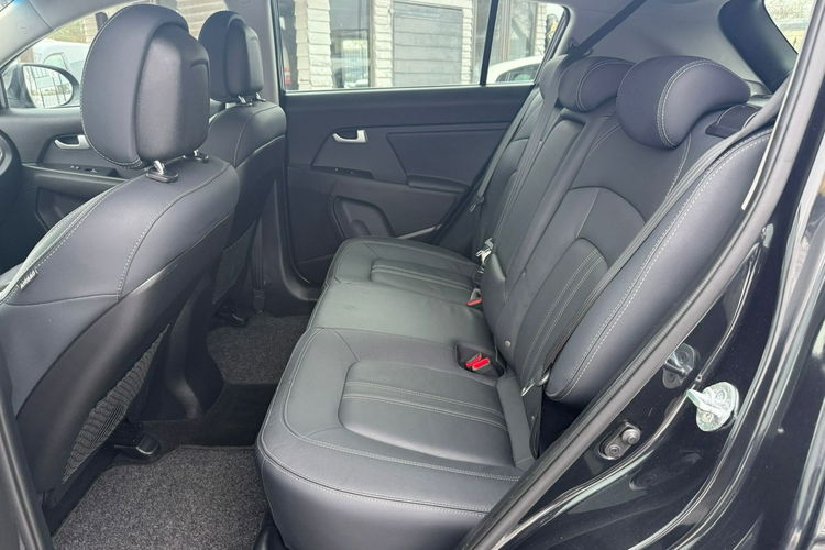 Kia Sportage BEZWYPADKOWY, SKÓRA, 1 LAKIER, KSIĄŻKA SERWISOWA zdjęcie 11