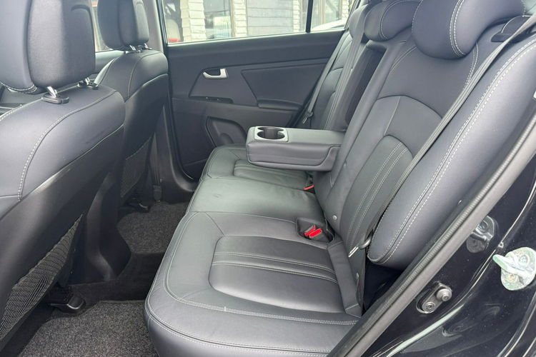 Kia Sportage BEZWYPADKOWY, SKÓRA, 1 LAKIER, KSIĄŻKA SERWISOWA zdjęcie 12