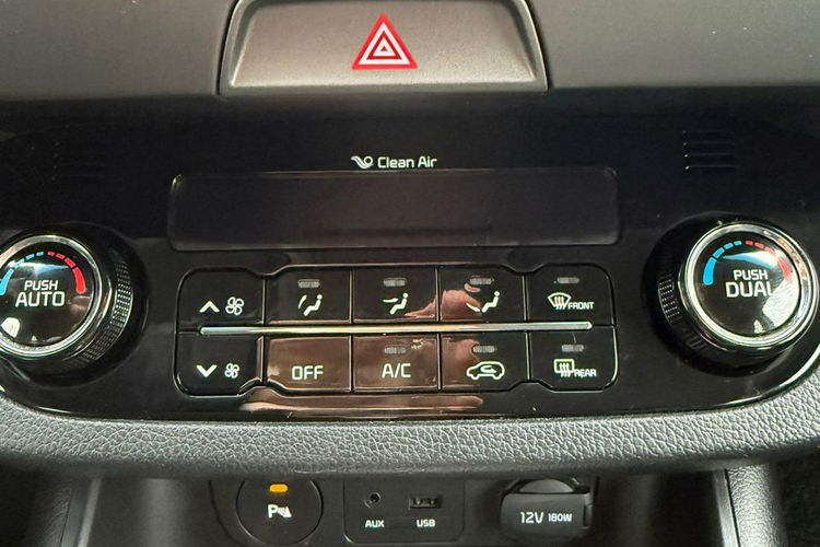 Kia Sportage BEZWYPADKOWY, SKÓRA, 1 LAKIER, KSIĄŻKA SERWISOWA zdjęcie 27