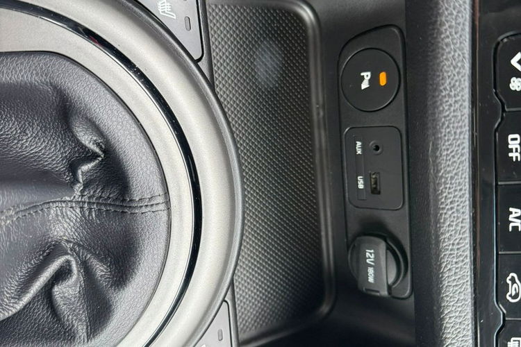 Kia Sportage BEZWYPADKOWY, SKÓRA, 1 LAKIER, KSIĄŻKA SERWISOWA zdjęcie 32