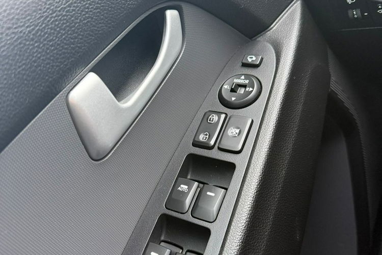 Kia Sportage BEZWYPADKOWY, SKÓRA, 1 LAKIER, KSIĄŻKA SERWISOWA zdjęcie 40