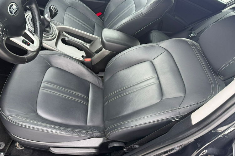 Kia Sportage BEZWYPADKOWY, SKÓRA, 1 LAKIER, KSIĄŻKA SERWISOWA zdjęcie 9