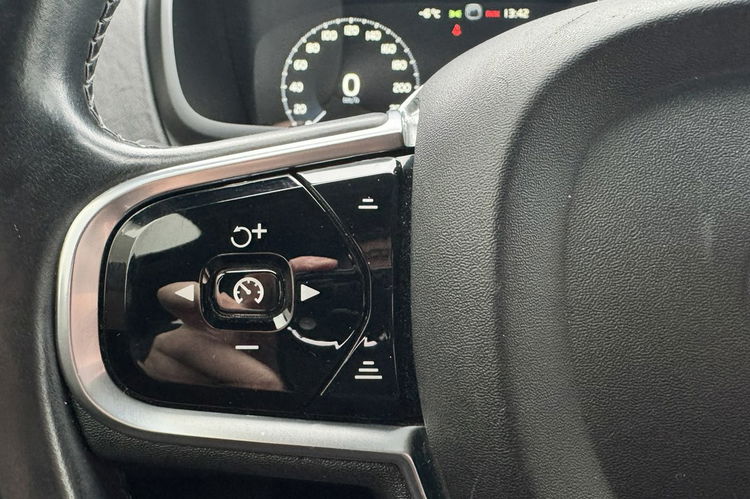 Volvo XC 90 T8/407KM/Plug-In/Excellence/407KM/HUD/Wentyle/Radar/B&W/4xAC/Masaże zdjęcie 22