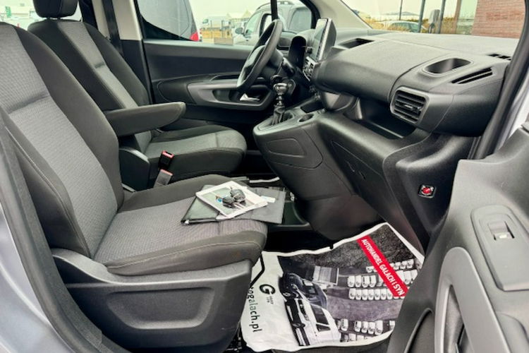 Toyota Proace City Verso SALON PL / 5 OSÓB / Klimatronic / Tempomat / 130KM / Gwarancja zdjęcie 10