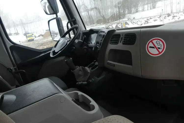 Renault MIDLUM 12.190 / KONTENER + WINDA / Ładowność 5710 kg / zdjęcie 20