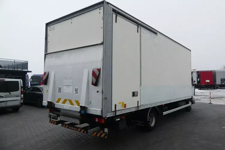 Renault MIDLUM 12.190 / KONTENER + WINDA / Ładowność 5710 kg / zdjęcie 7