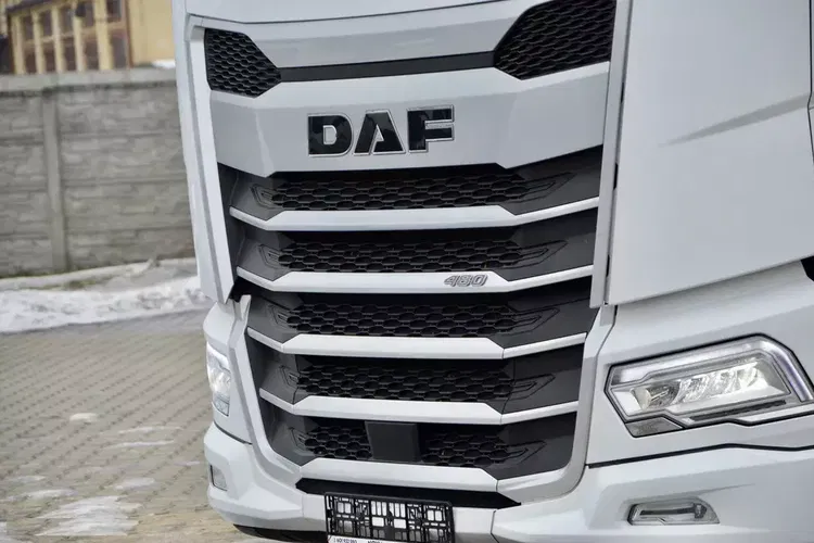 DAF XG 480 / ZF INTARDER / FULL LED / SALONKA / BOGATA WERSJA zdjęcie 13