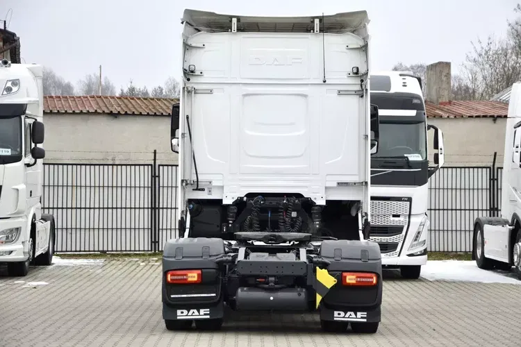 DAF XG 480 / ZF INTARDER / FULL LED / SALONKA / BOGATA WERSJA zdjęcie 8