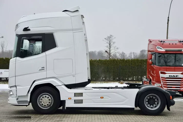 DAF XG+ 530 / ZF INTARDER / KLIMA POST. / FULL LED / SUBWOOFER / WENT. FOTEL zdjęcie 13