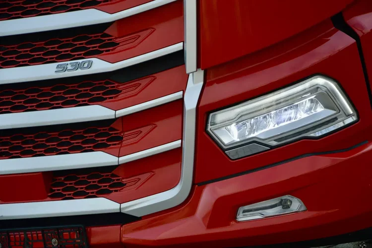 DAF XG+ 530 / ZF INTARDER / KLIMA POST. / FULL LED / WENTYLOWANY FOTEL zdjęcie 13