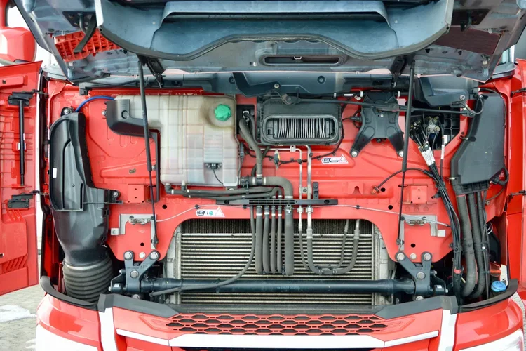 DAF XG+ 530 / ZF INTARDER / KLIMA POST. / FULL LED / WENTYLOWANY FOTEL zdjęcie 27