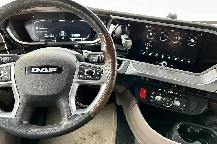 DAF XG+ 530 / ZF INTARDER / KLIMA POST. / FULL LED / WENTYLOWANY FOTEL zdjęcie 34