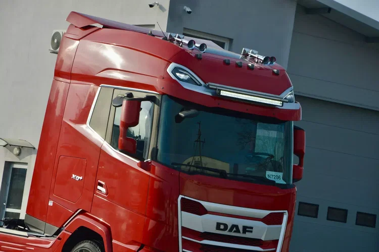 DAF XG+ 530 / ZF INTARDER / KLIMA POST. / FULL LED / WENTYLOWANY FOTEL zdjęcie 5