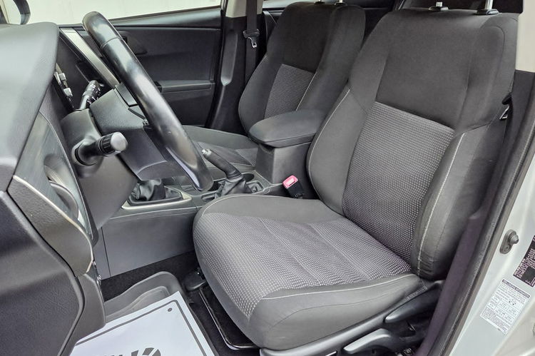 Toyota Auris 1.6 132 KM + GAZ , PREMIUM, + pakiety , Salon PL, Serwis ASO, stan bdb zdjęcie 13