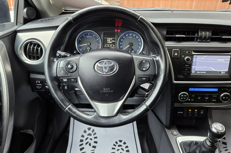Toyota Auris 1.6 132 KM + GAZ , PREMIUM, + pakiety , Salon PL, Serwis ASO, stan bdb zdjęcie 15