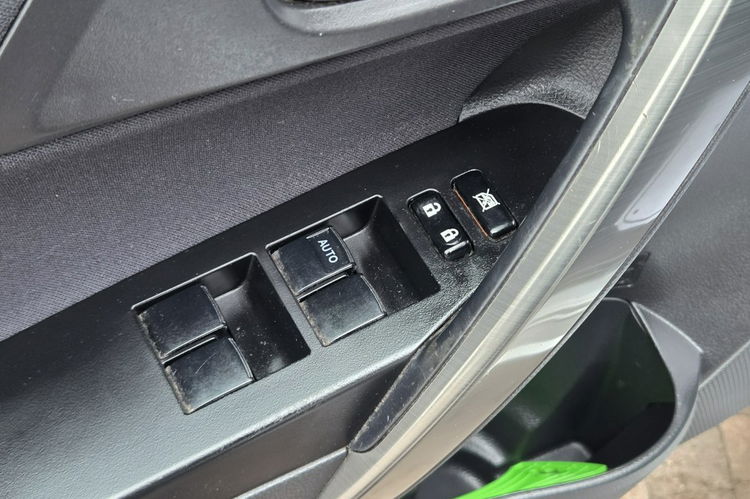 Toyota Auris 1.6 132 KM + GAZ , PREMIUM, + pakiety , Salon PL, Serwis ASO, stan bdb zdjęcie 30