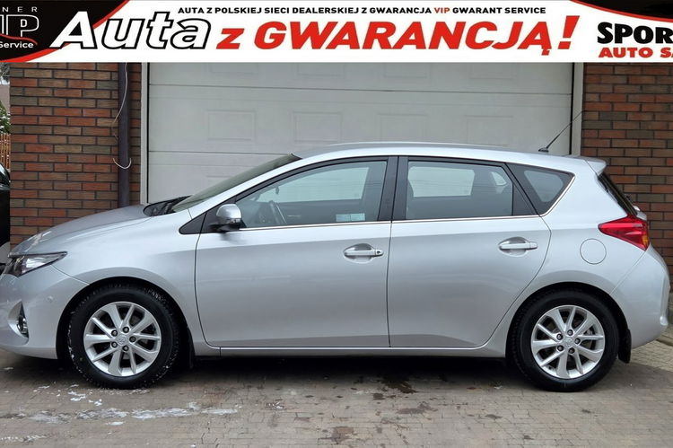 Toyota Auris 1.6 132 KM + GAZ , PREMIUM, + pakiety , Salon PL, Serwis ASO, stan bdb zdjęcie 37