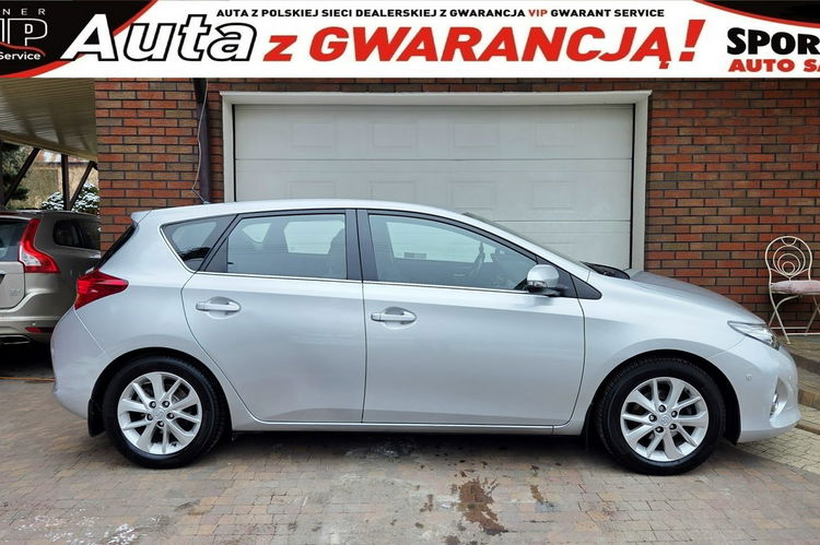 Toyota Auris 1.6 132 KM + GAZ , PREMIUM, + pakiety , Salon PL, Serwis ASO, stan bdb zdjęcie 5