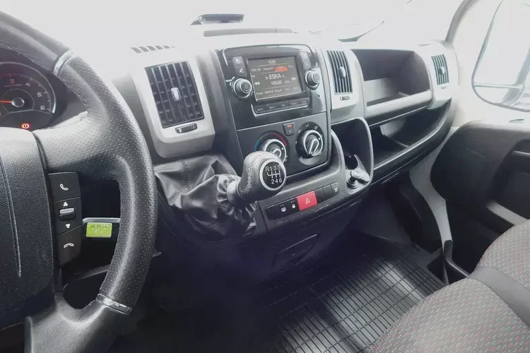 Opel Movano zdjęcie 12