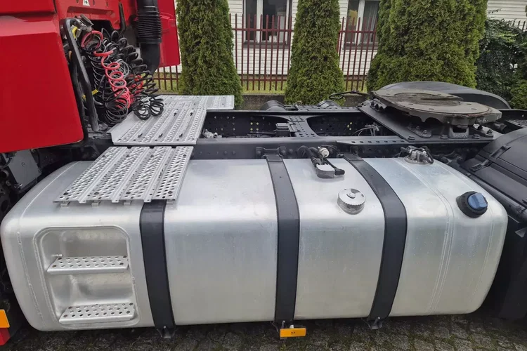 Mercedes 1845 zdjęcie 11