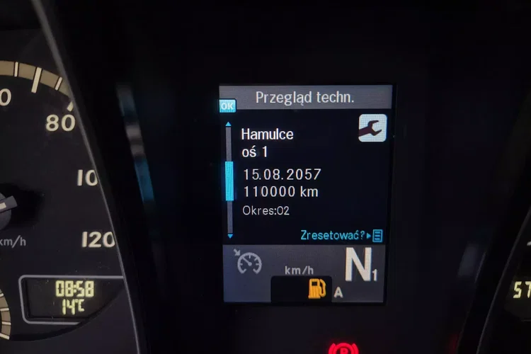 Mercedes 1845 zdjęcie 37