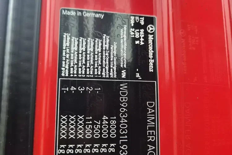 Mercedes 1845 zdjęcie 38