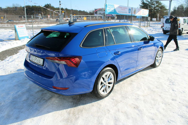 Skoda Octavia AMBITION F-vat LED Salon Polska netto 51 626 PLN Gwarancja zdjęcie 5