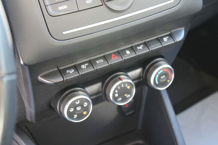 Dacia Duster 4WD COMFORT F-vat Salon Polska Gwarancja zdjęcie 22