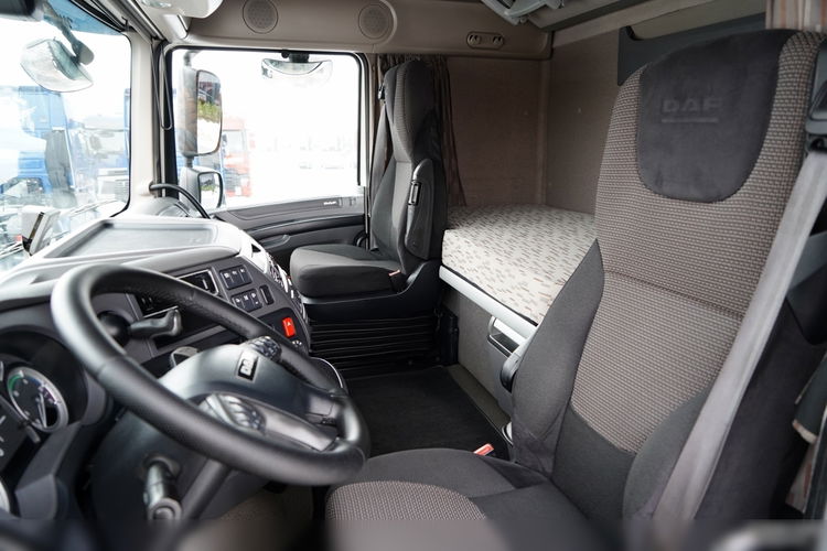 DAF XF 460 / SUPER SPACE CAB / MEGA / EURO 6 / LOW DECK zdjęcie 24