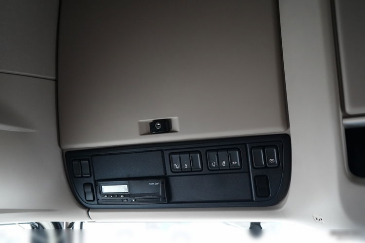 DAF XF 460 / SUPER SPACE CAB / MEGA / EURO 6 / LOW DECK zdjęcie 33