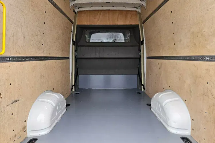 Volkswagen Crafter L4H2 119900zł NETTO Brygadówka 7 osób 2.0TDi/140KM zdjęcie 19