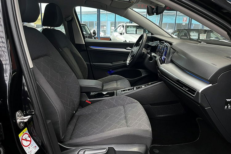 Volkswagen Golf 1, 5 AUTOMAT+ACC+Led+Navi+Kamera GWARANCJA I-wł Krajowy BEZWYPAD F23% 4x2 zdjęcie 10