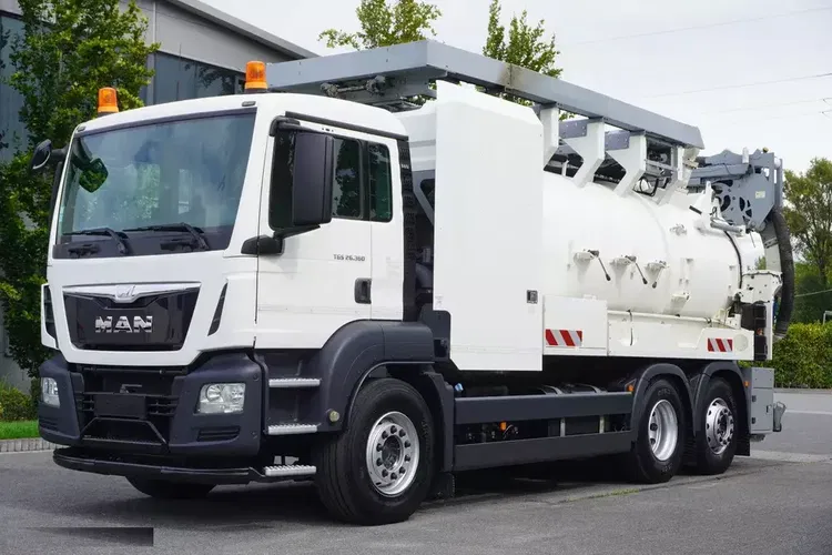 MAN TGS 26.360 E6 / Zabudowa WUKO Rivard 18 m3 / 130 tys. km / oś skrętna zdjęcie 2