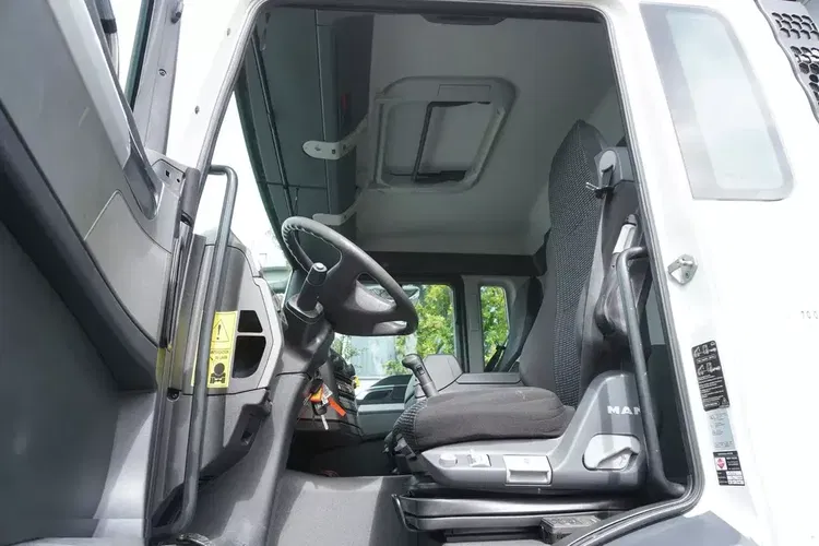 MAN TGS 26.360 E6 / Zabudowa WUKO Rivard 18 m3 / 130 tys. km / oś skrętna zdjęcie 23