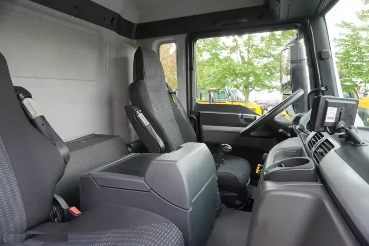 MAN TGS 26.360 E6 / Zabudowa WUKO Rivard 18 m3 / 130 tys. km / oś skrętna zdjęcie 29
